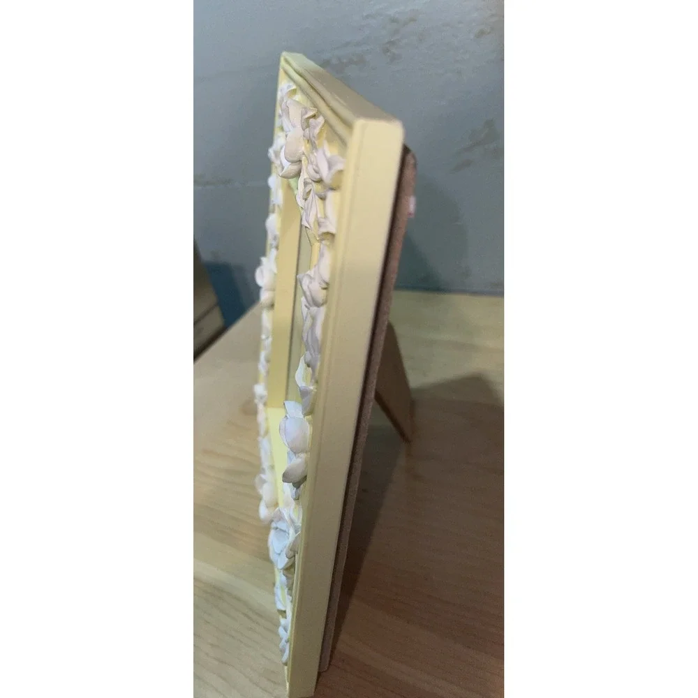 Floral 3D Resin Picture Frame Magnolia Flower Green Gold 6x7